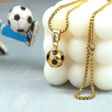 שרשרת כדורגל בשילוב חריטה אישית וברכה מרגשת