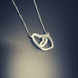 מתנה לנכדה שרשרת תליון לבבות מחוברים עם ברכה מרגשת לנכדה