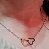 מתנה לאחיינית- דגם לבבות מחוברים עם ברכה אישית