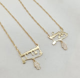 שרשרת שם מתנה לילדה עם ברכה אישית ומרגשת עם תליון חמסה משובץ